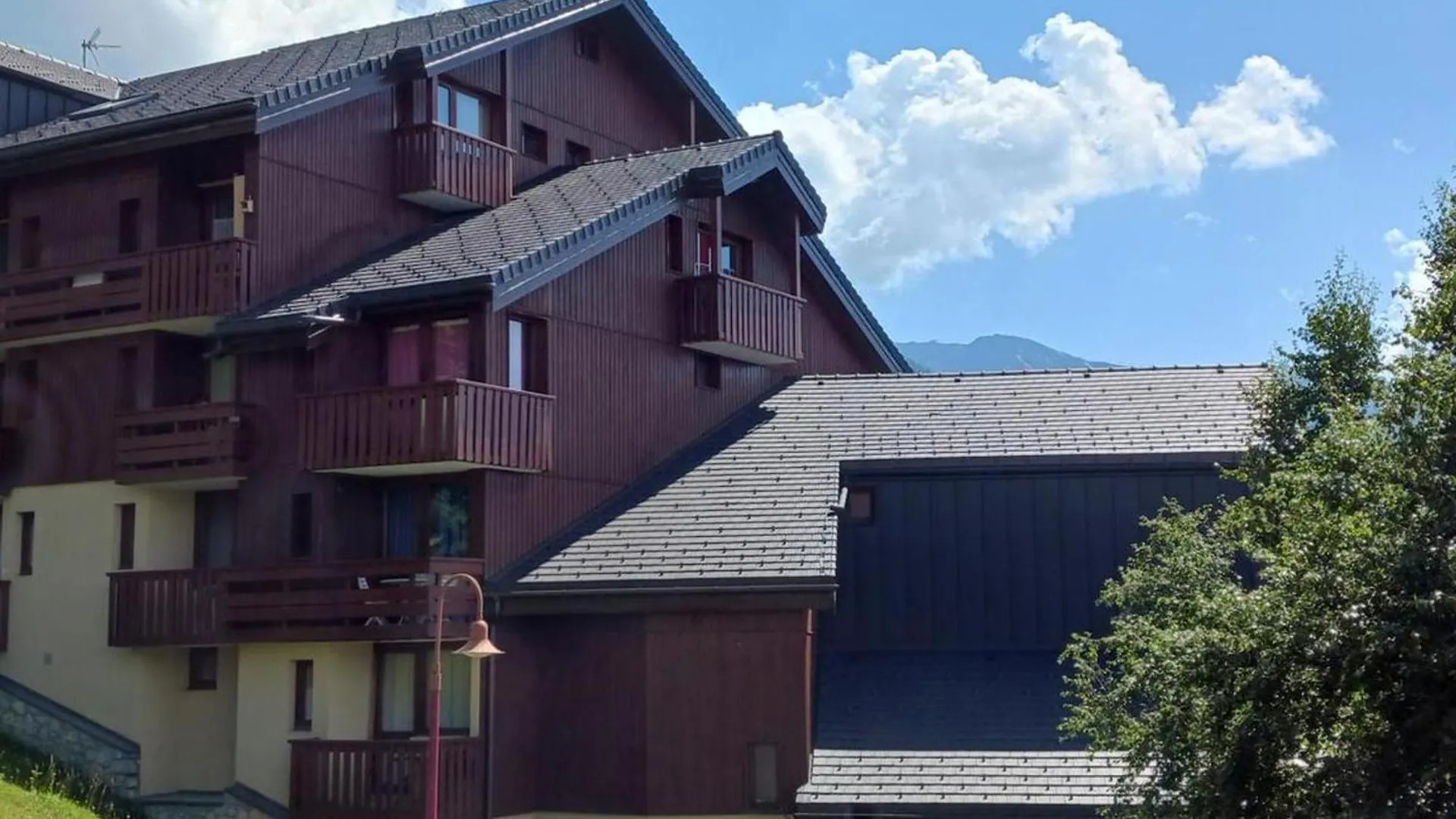 Studio Pour 4 A Vallandry, Proche Des Pistes Avec Tv Et Balcon - Fr-1-411-277 0*, Landry フランス